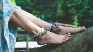 10 Trendy Anklets To Shop At Fame Accessories