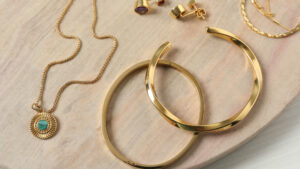 Key Factors In Wholesale Gold Jewelry Selection