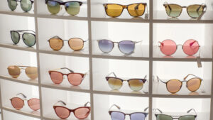 How Display Sunglasses In Your Store