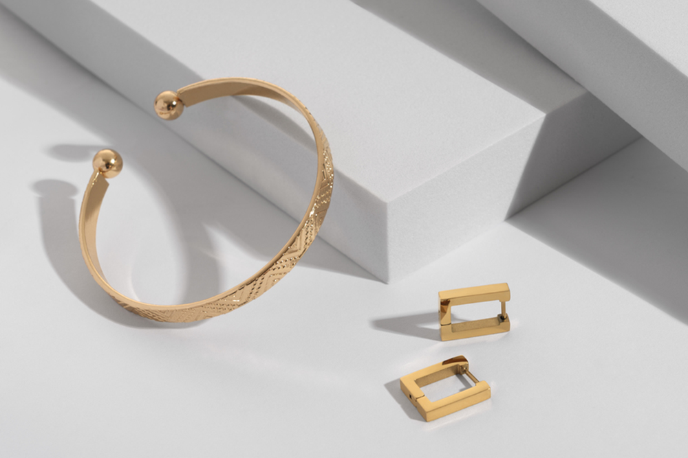 8 Wholesale Bangle Bracelets For Your Store's Inventory