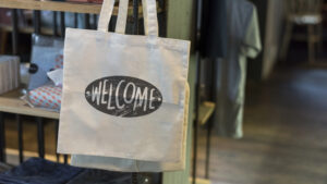 Why Buying Tote Bags In Bulk Is A Smart Move For Retailers