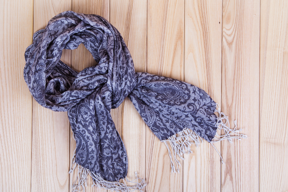 How To Sell Scarves Online And Build A Profitable Business