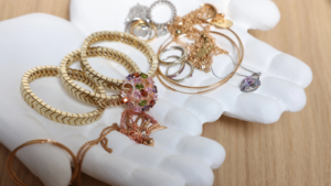 How To Leverage Seasonal Trends For Jewelry Sales Success
