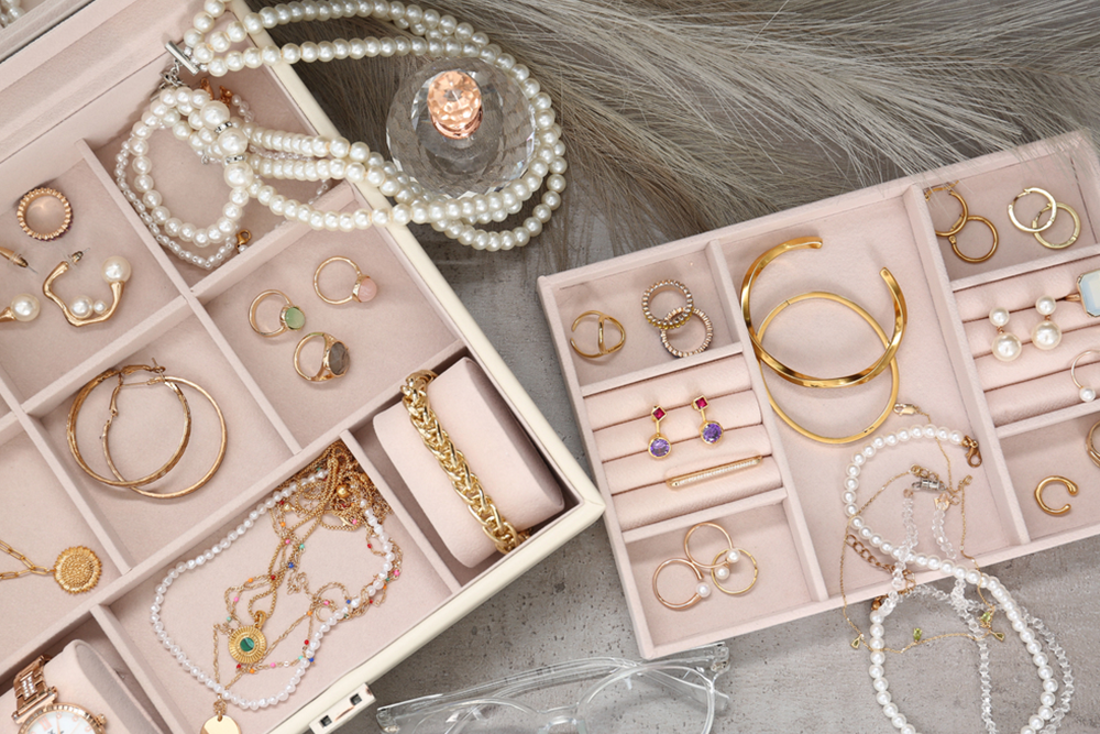 Spring Jewelry Wholesale 2025: Trendy Pieces Retailers Need This Season