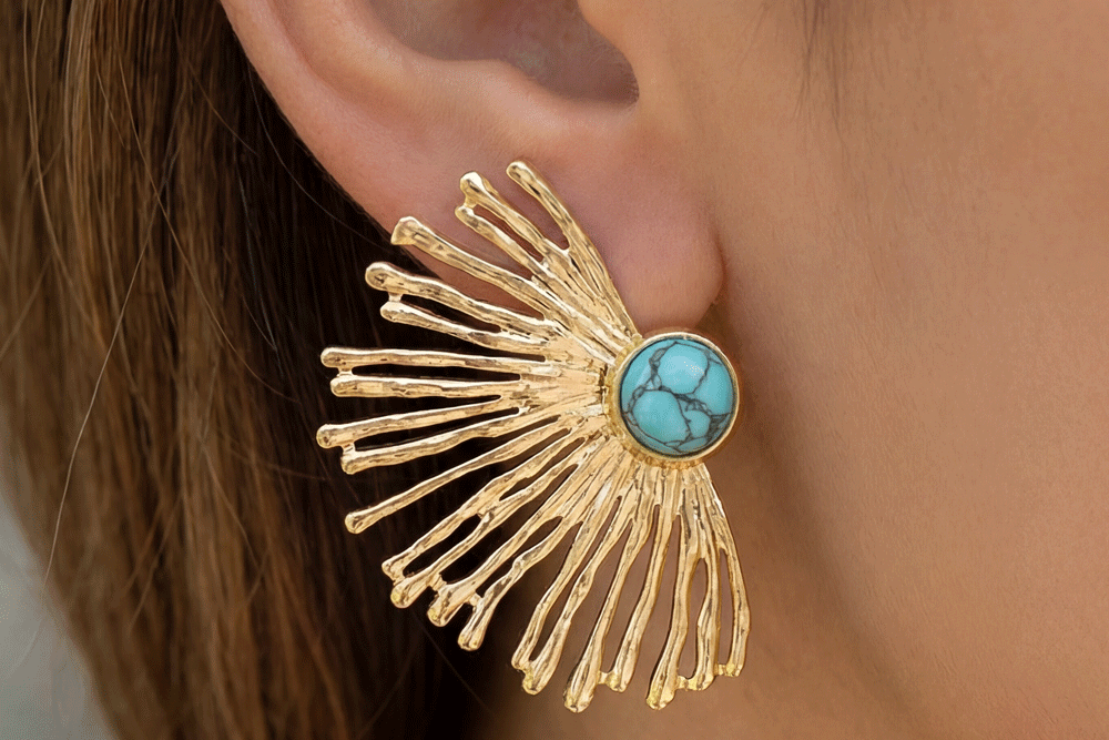 From Minimal To Statement: The Accessory Trends Dominating 2026