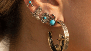 Why Fashion Accessories Are A Must-Have For Every Gift Shop