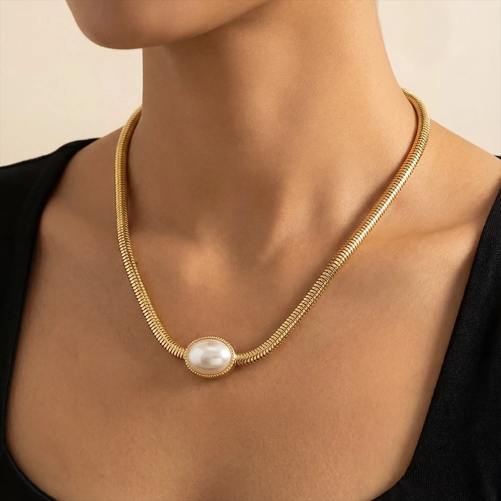Oval Pendant Metallic Flexible Snake Chain Necklace