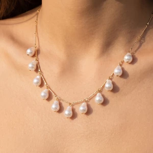 Baroque Pearl Drop Station Chain Necklace
