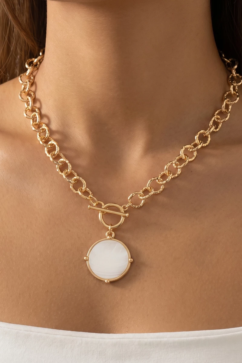 Onyx Disc Toggle Pendant Necklace