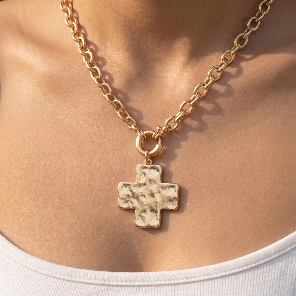 Hammered Square Cross Pendant Chunky Chain Necklace