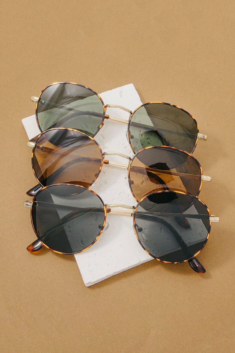 Metallic Arms Thin Frame Round Sunglasses Set