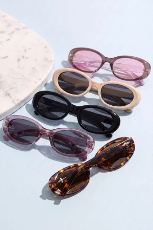 Retro Oval Frame Tinted Sunglasses