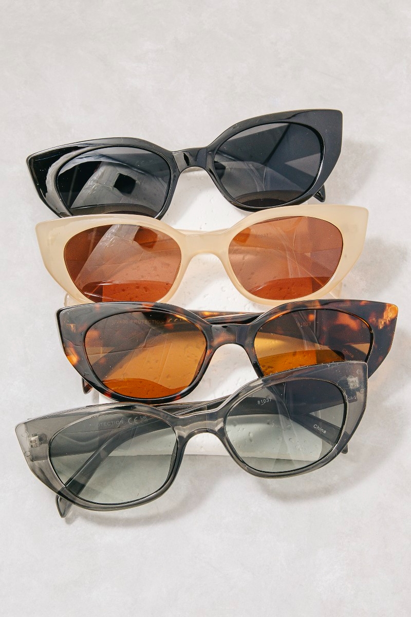 Assorted Cat Eye Sunglasses Set