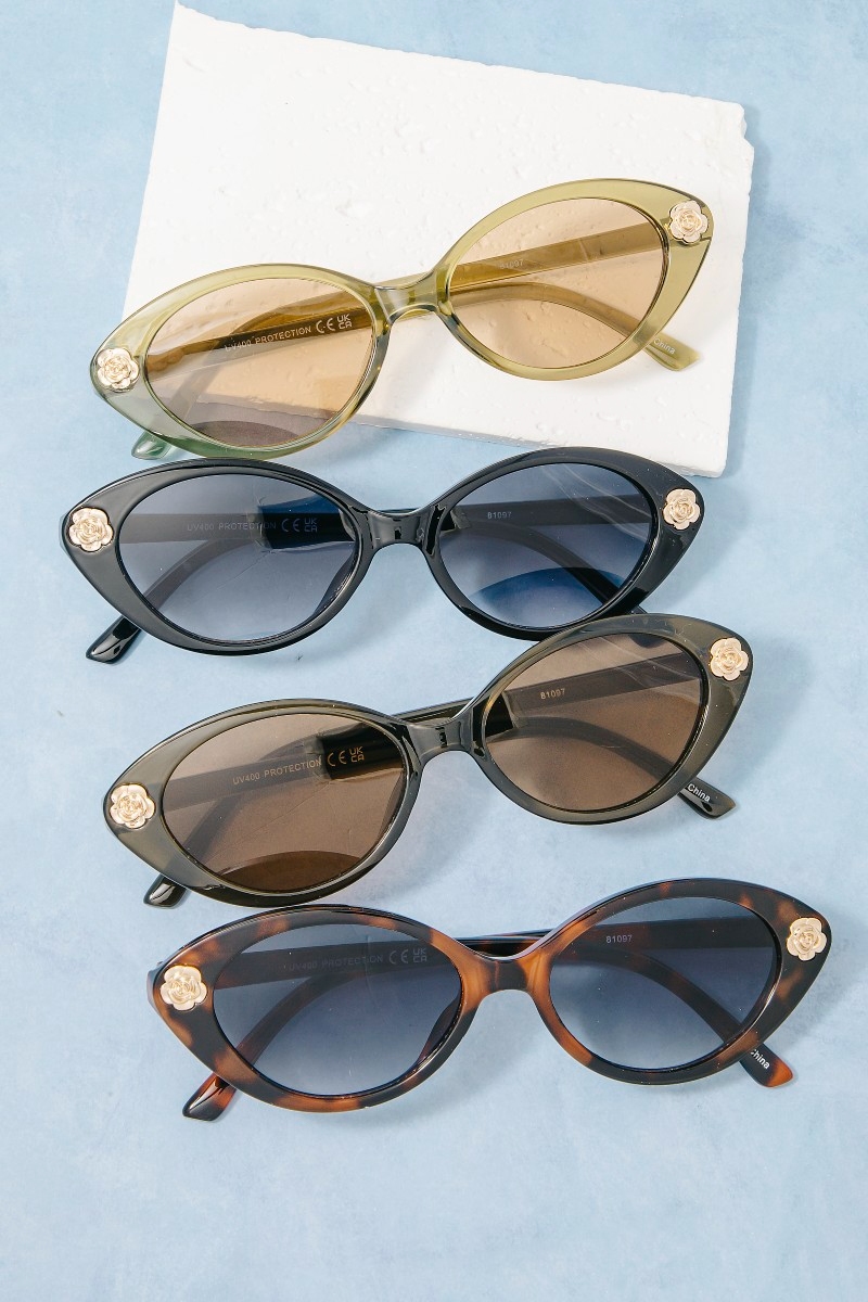 Gold Rose Accent Cat Eye Sunglasses Set