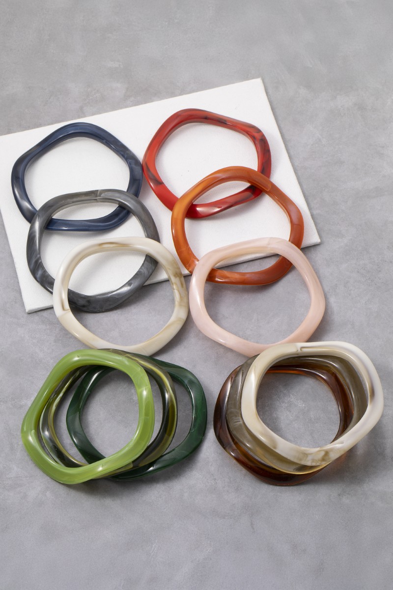 3 Piece Wavy Resin Bracelet Set