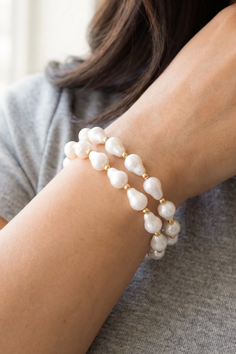 Irregular Pearl And Metallic Beaded Bracelet Set