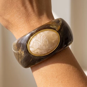 Marbled Wide Bangle Bracelet With Oval Cabochon