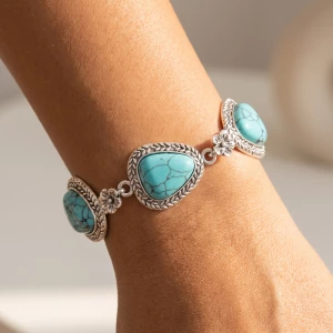 Western Turquoise Stone Toggle Link Bracelet