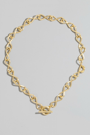 Metallic 8 Figure Toggle Classic Chain Necklace