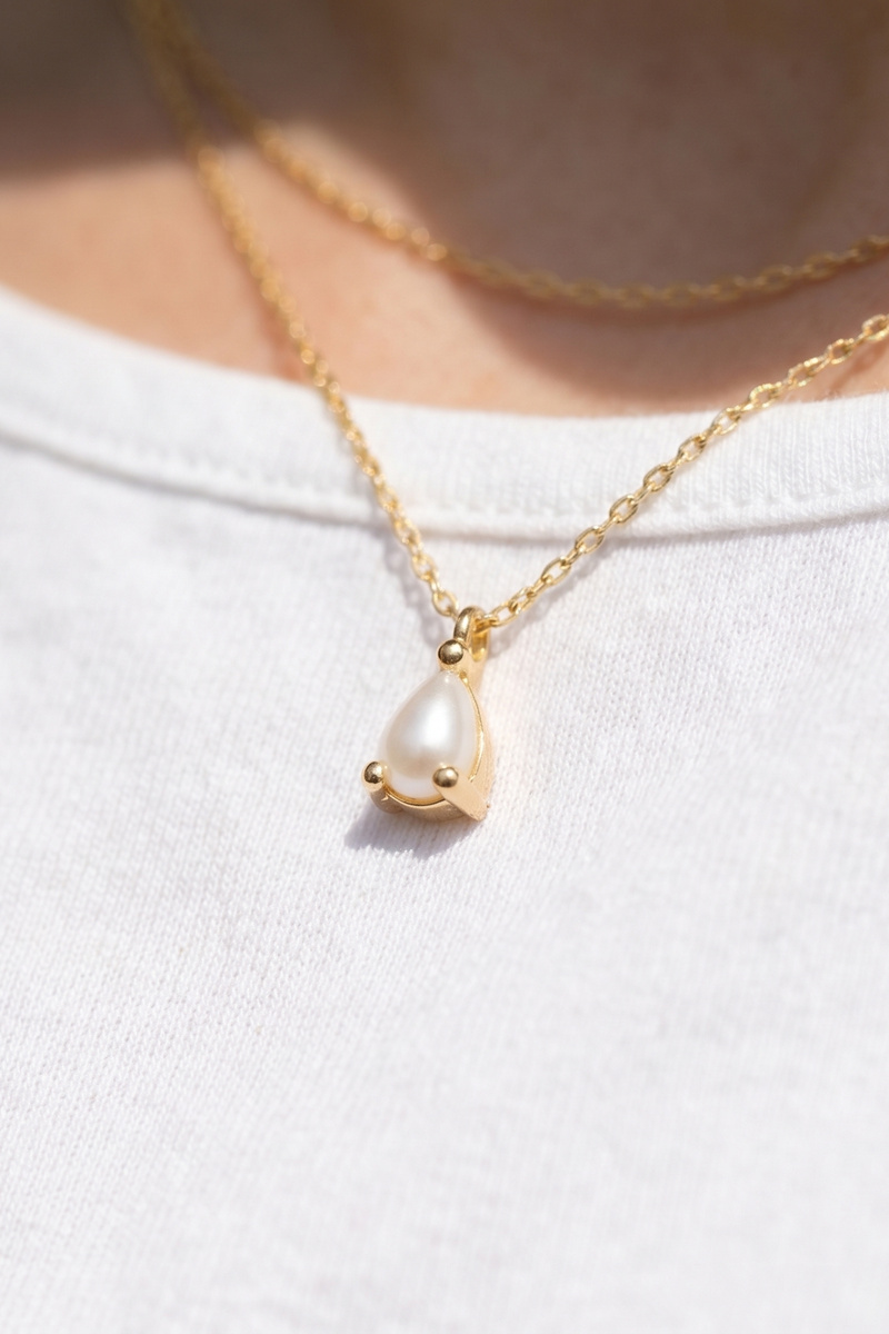 Gold Dipped Layered Pearl Teardrop Pendant Necklace