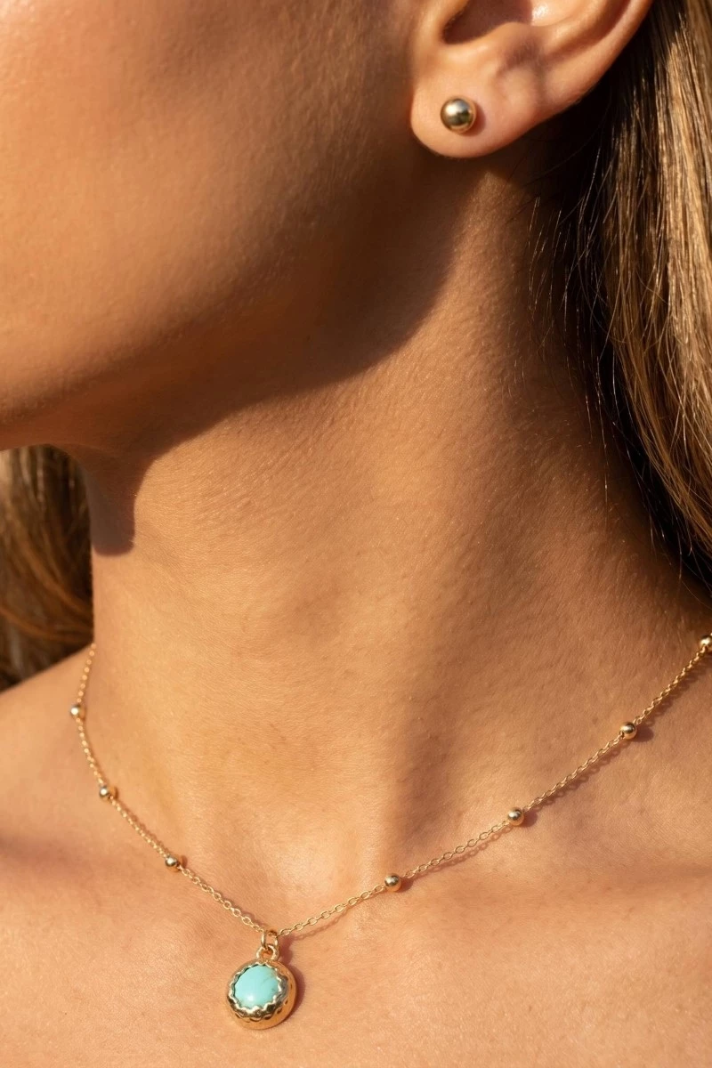 Metallic Set Stone Pendant Necklace Set