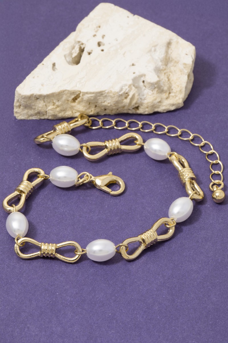 Pearl And Knot Chain Bracelet