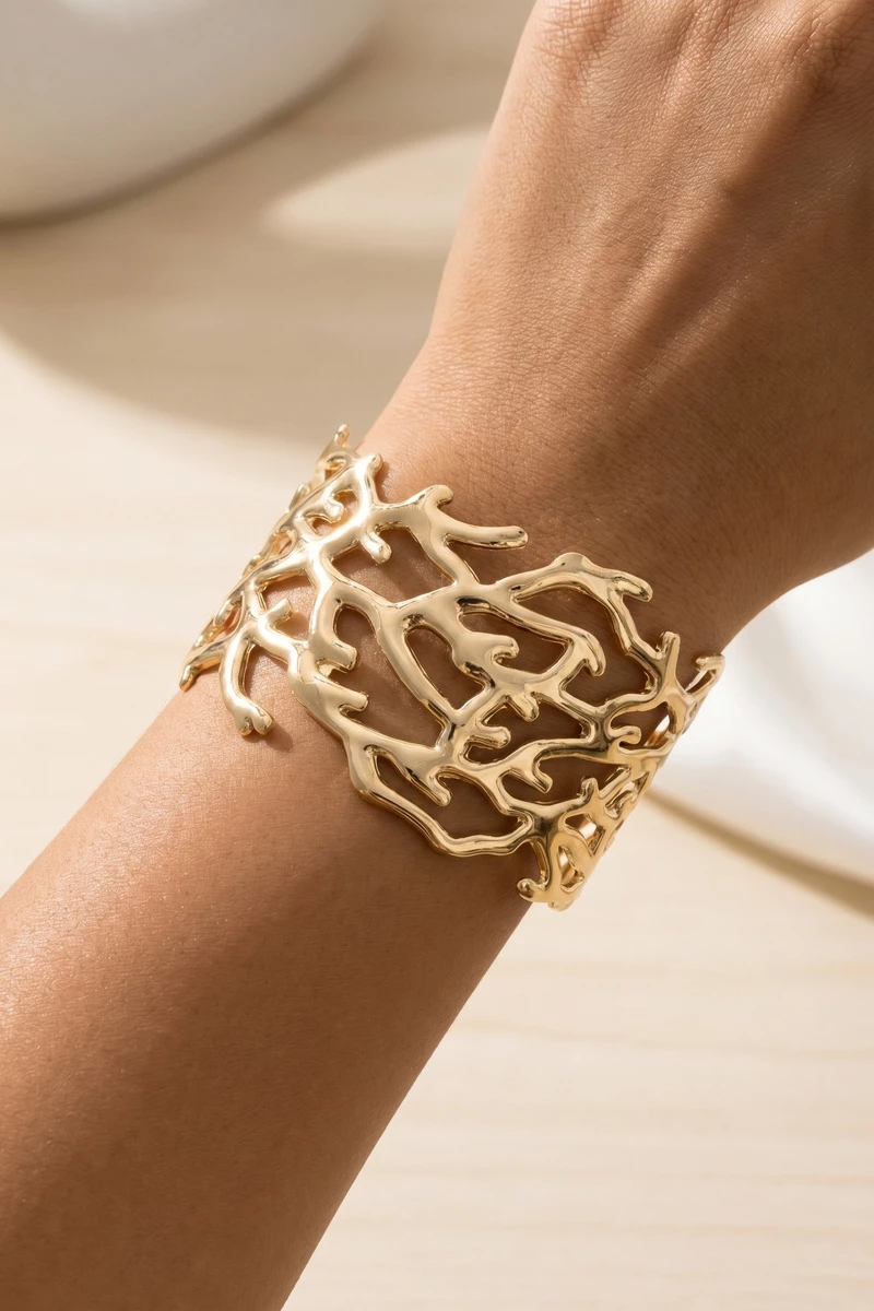 Puka Shell And Pearl Beaded Bracelet
