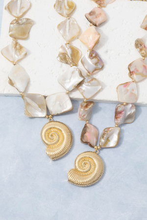 Assorted Seashell Link Sealife Pendant Necklace