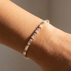 Staggered Baguette Cz Row Slider Bracelet