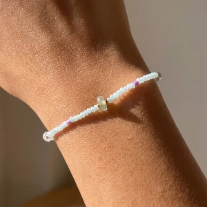 Faceted Glass Bead Stretch Bracelet With Gemstone