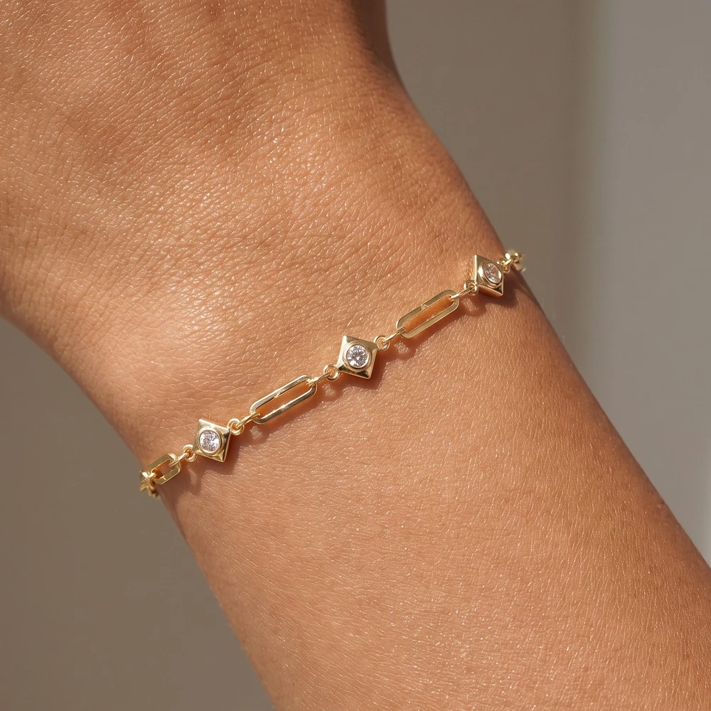 Kite Station Bar Link Bracelet With Cz