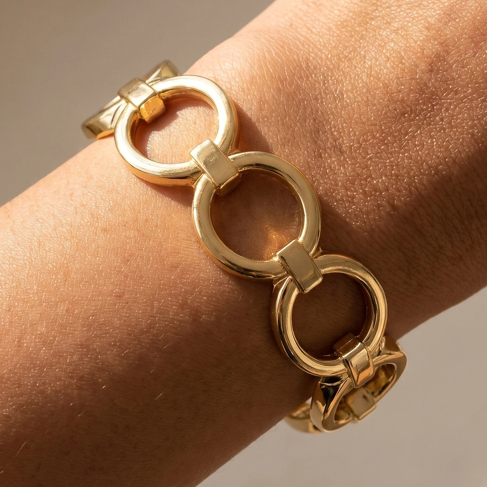 Open Circle Link Hinged Bangle Bracelet