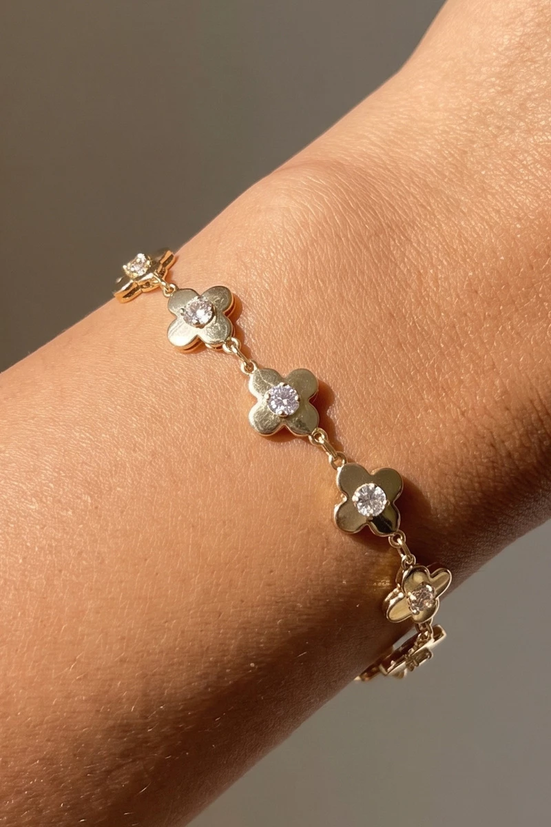 Clover Station Link Bracelet With Cz Stones