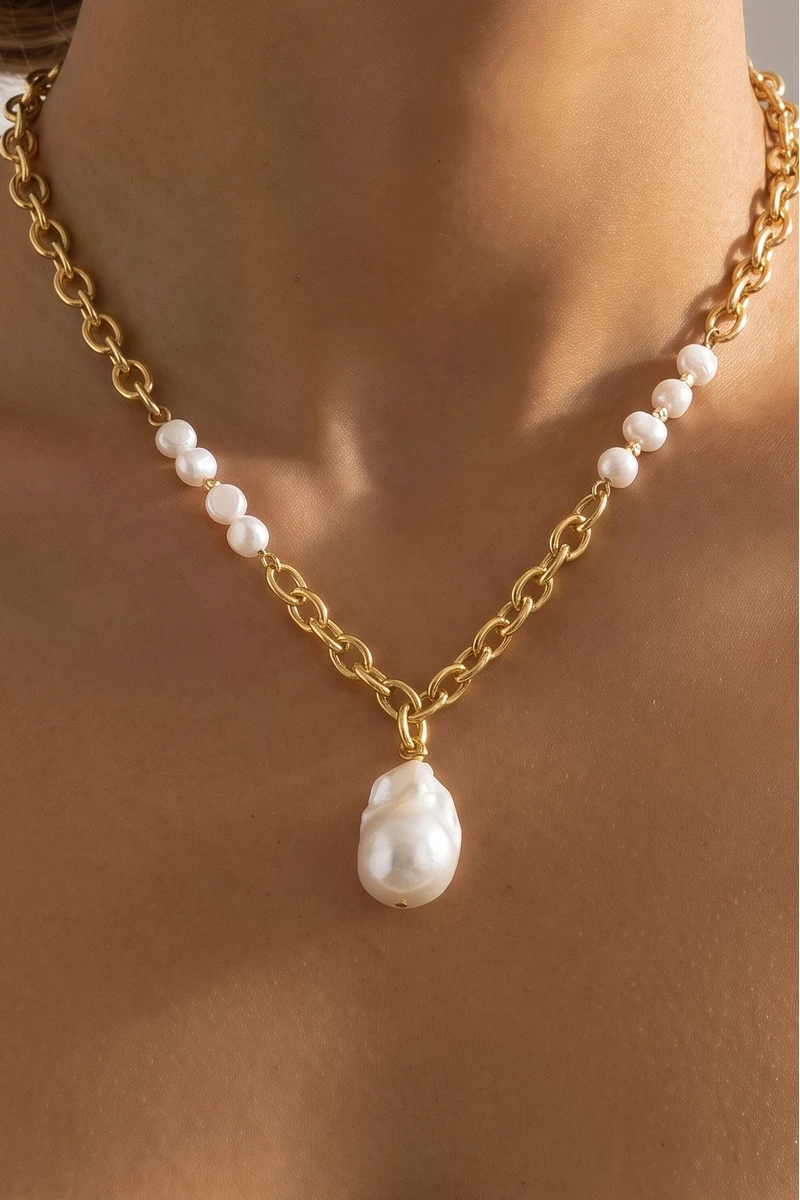 Baroque Pearl Drop Chunky Chain Necklace
