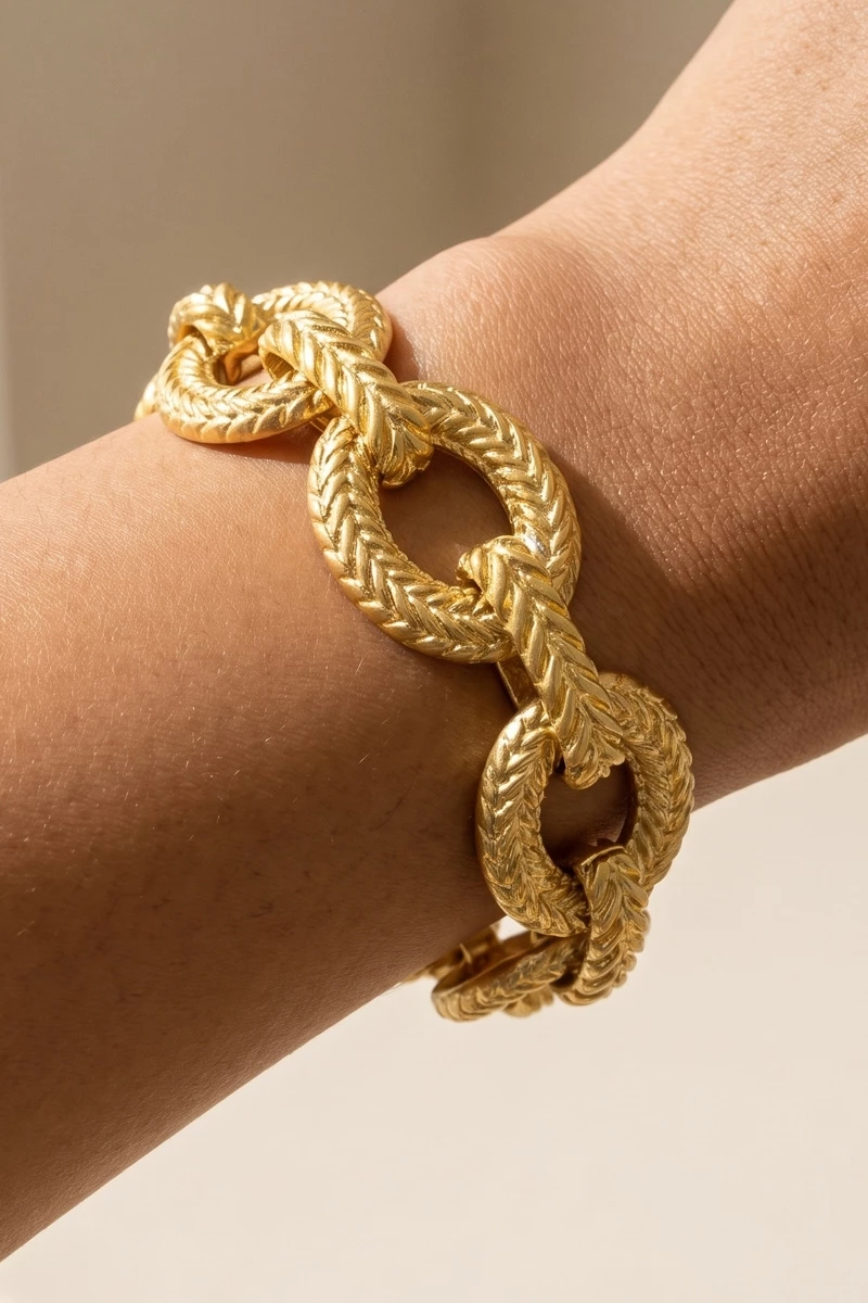 Wheat Textured Chunky Link Toggle Bracelet