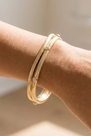 Crystal Stud Wavy Bangle Bracelet Set
