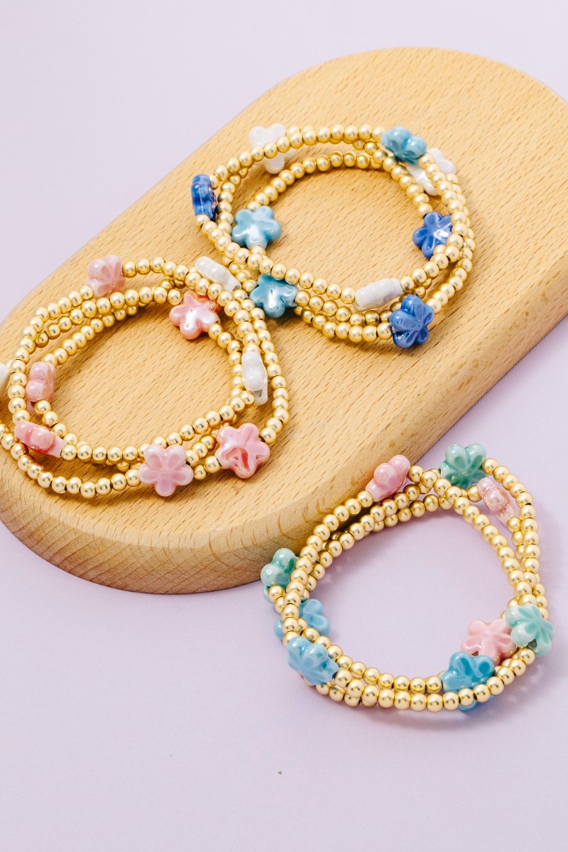 Three Piece Resin Flower Beaded Bracelet Set