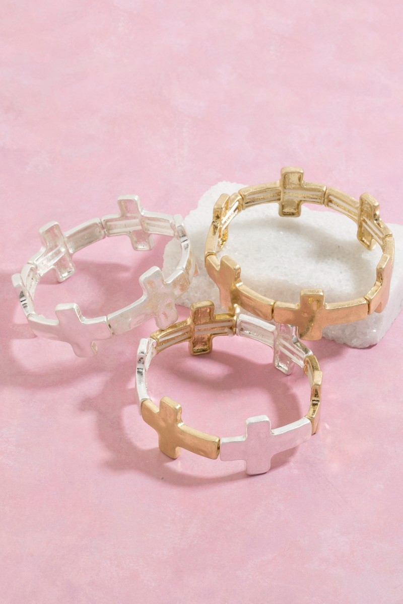 Metallic Cross Link Bracelet