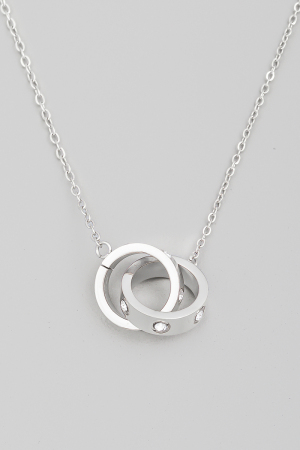 Interlinked Rings Pendant Necklace