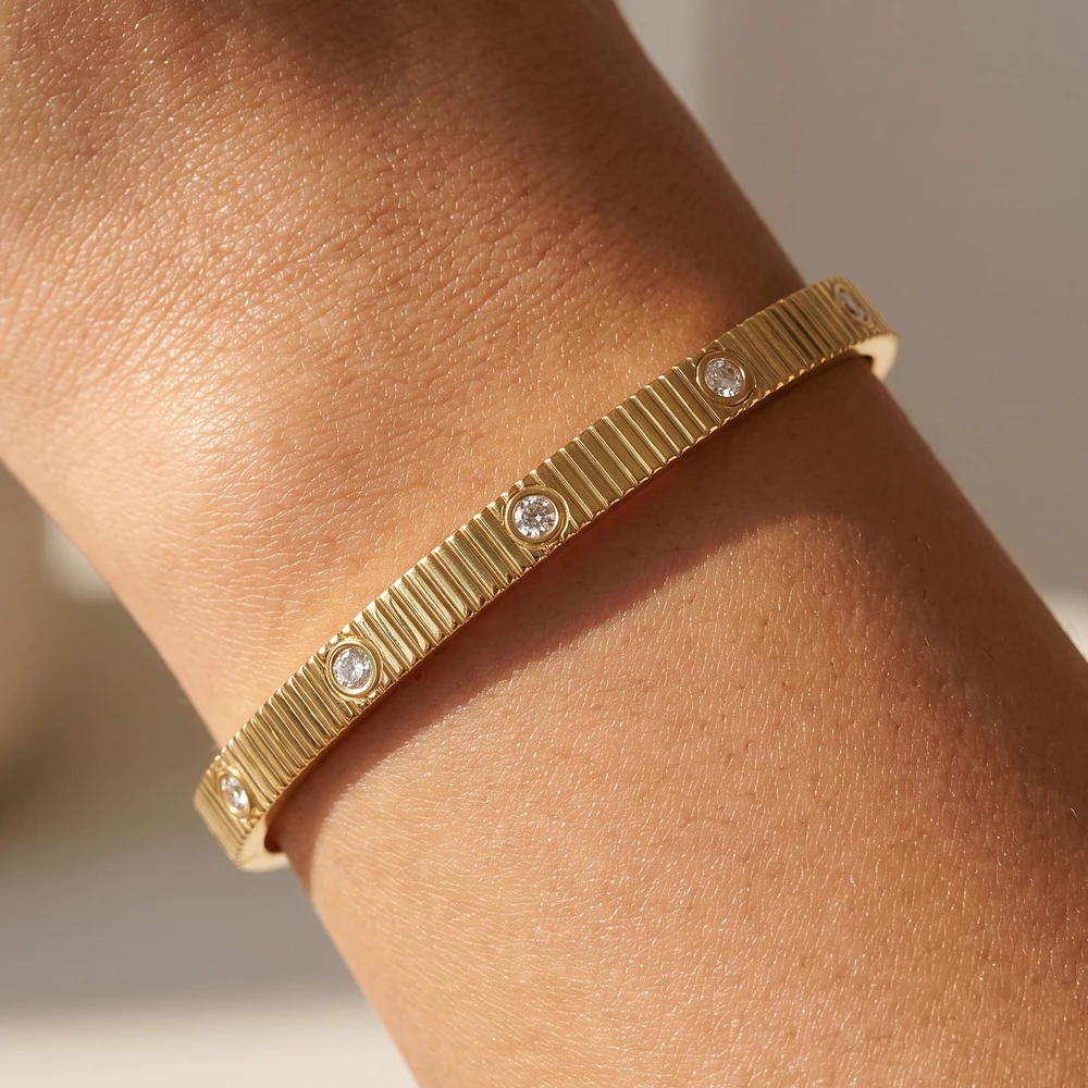 Stainless Steel Ribbed Cz Bezel Stretch Bracelet