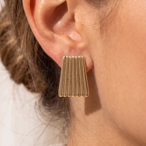 Ribbed Trapezoid Statement Stud Earrings
