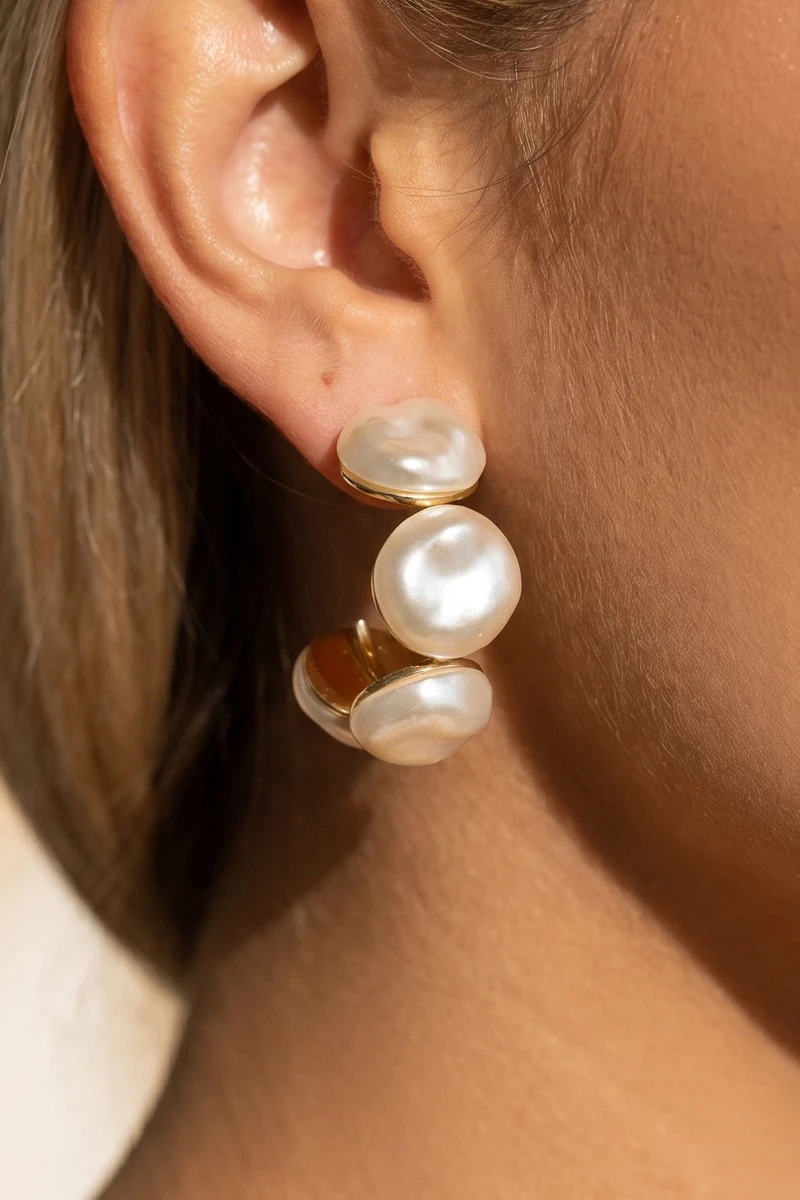 Triple Baroque Pearl Cluster Hoop Earrings