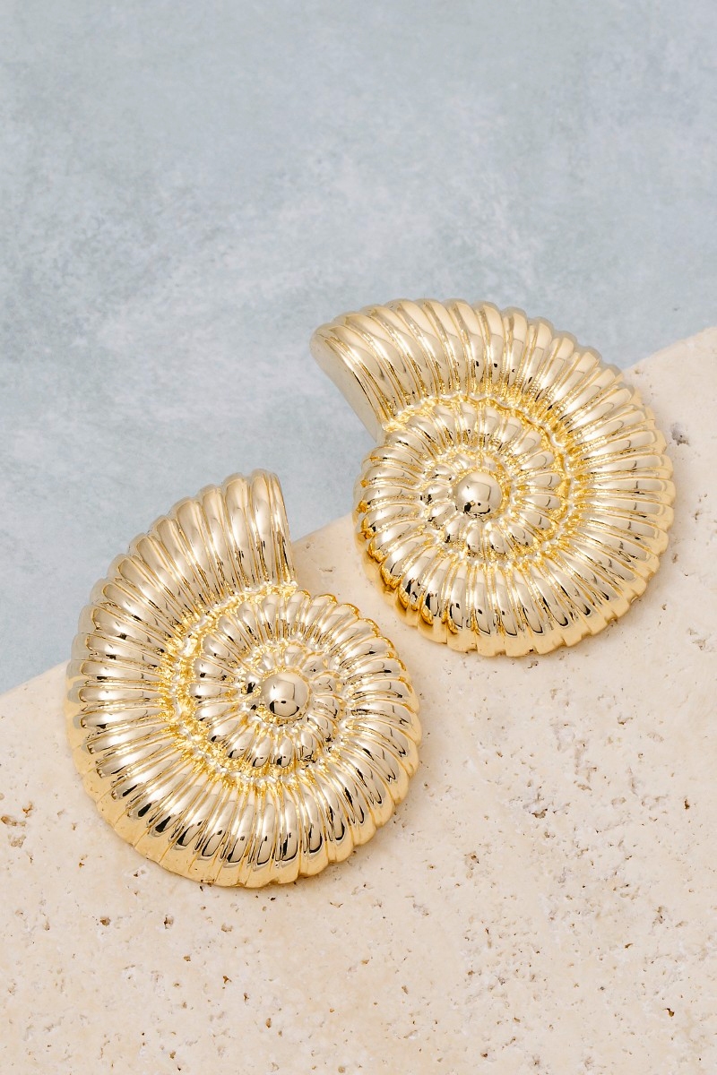 Ribbed Texture Nautilus Seashell Earrings