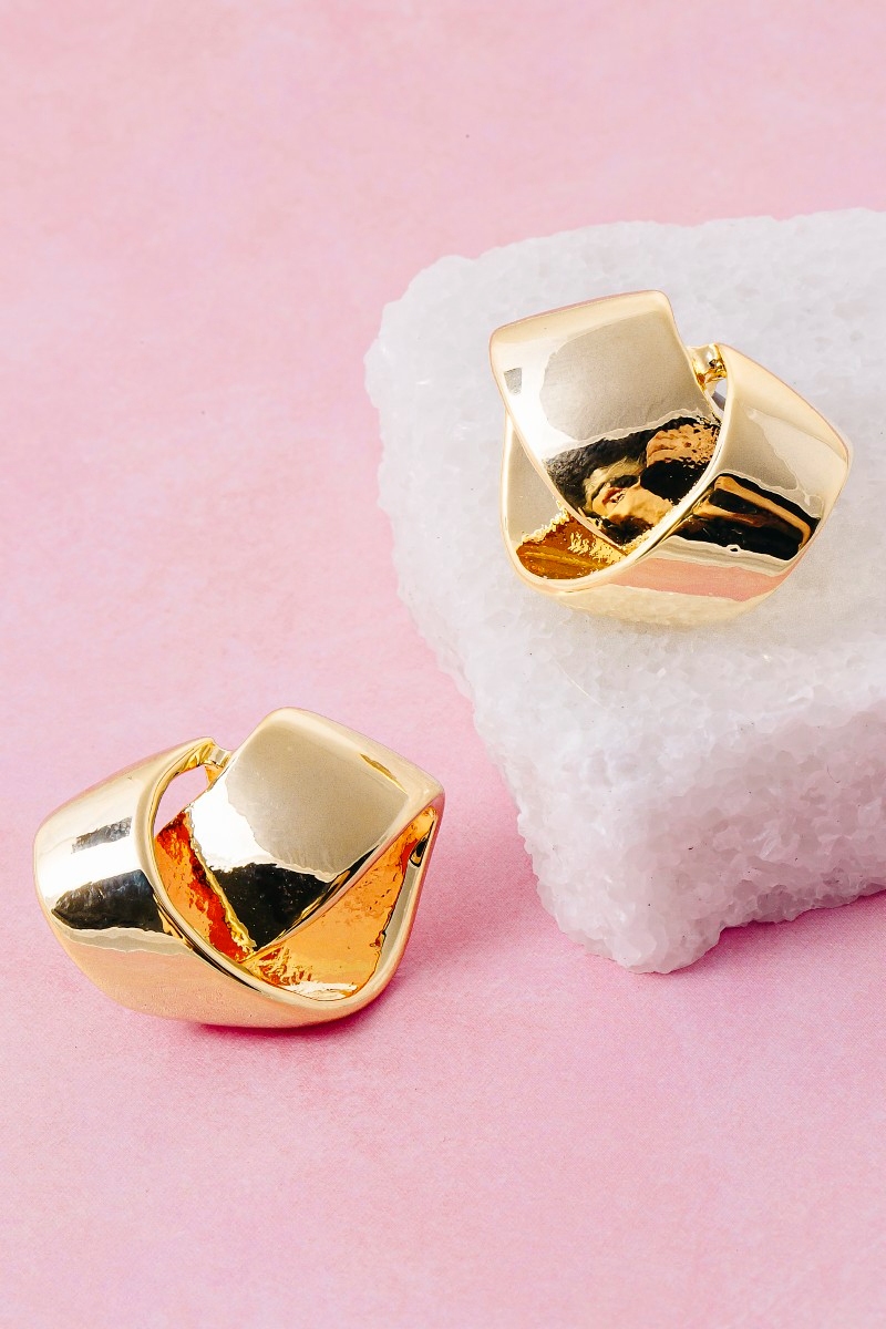 Ribbon Lace Twist Earrings