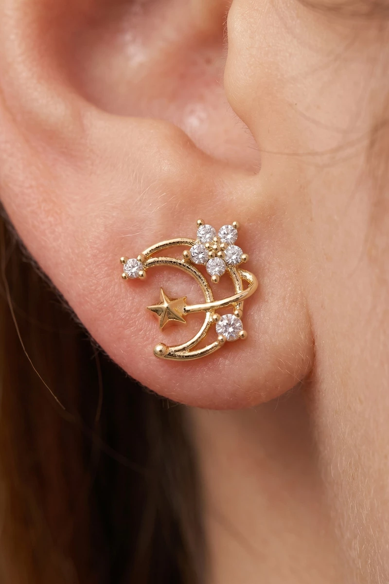 Gold Cz Moon And Star Cluster Stud Earrings