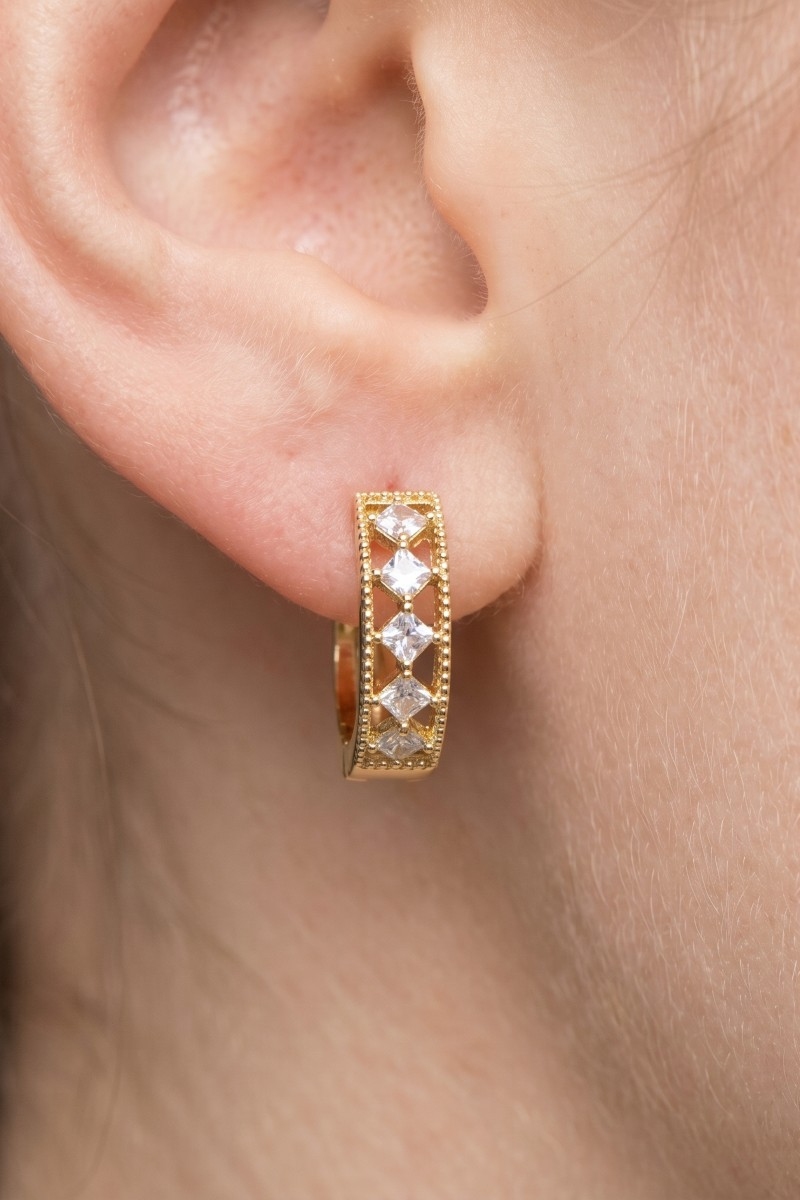 Princess Cz And Milgrain Huggie Earring Set