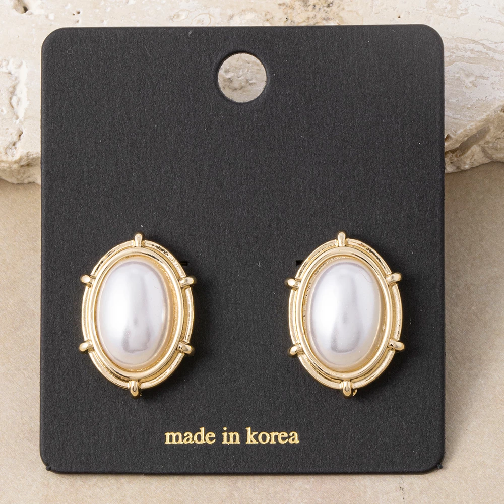 Framed Oval Pearl Cabochon Stud Earrings