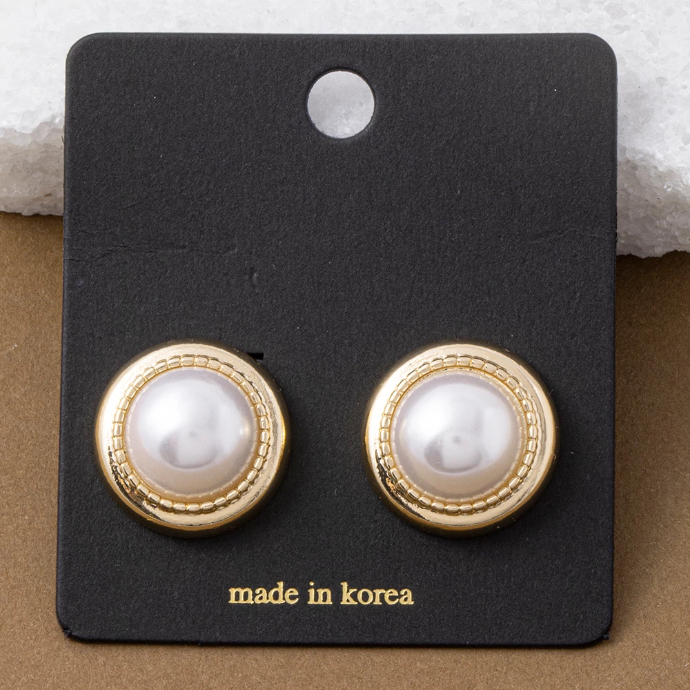 Rope Rim Round Pearl Button Stud Earrings