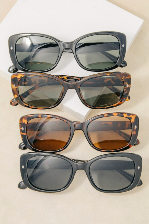 Chunky Wrap Rectangle With Diamond Stud Sunglasses