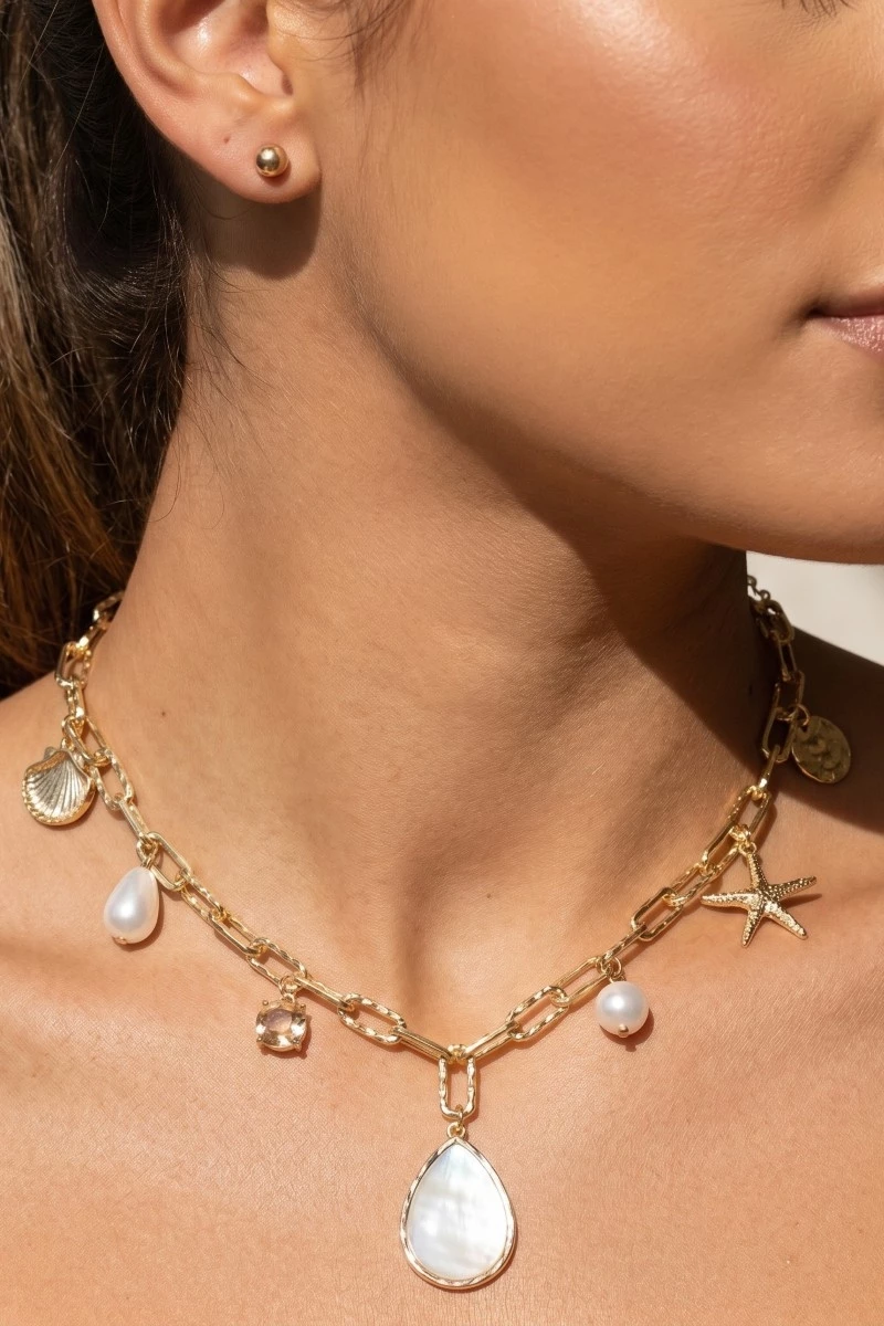 Shell Teardrop Pearl And Sea Life Charms Chain Necklace Set